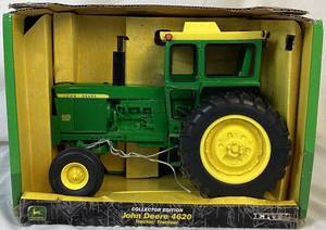 lot 159 image: 116 ERTL Collector Edition John Deere 4620 Tractor #15282