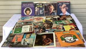 lot 226 image: Album Collection from Various Artists, Genres and Years