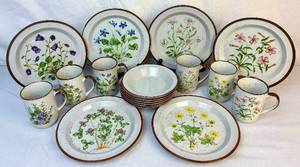 lot 113 image: Vintage Wildflower Stoneware Collection from Japan - Includes 6 Mugs, 6 Plates, 6 Sauce Bowls