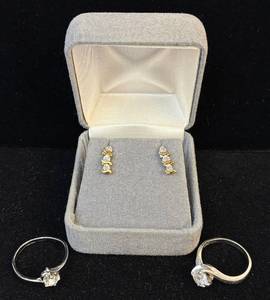 lot 13 image: 10K Gold Ring and Earring Bundle
