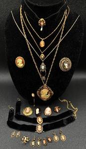 lot 25 image: Collection of Vintage Cameo Necklaces, Brooches and Earrings