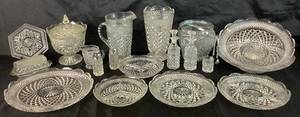 lot 270 image: Vintage Wexford Serving Collection by Anchor Hocking