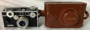 lot 283 image: Argus 35mm Model C3 Rangefinder Camera Lens 50mm f3.5
