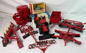 lot 274 image: Collection of Ertl Implements and Case STX450 plus GrinderMixer Mill