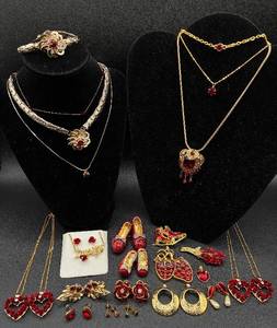 lot 276 image: Vintage Red Accented Necklaces, Earrings, Pins and Pendants