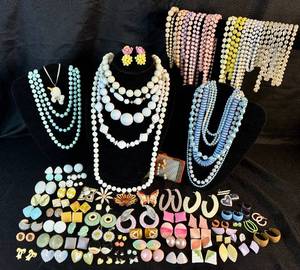 lot 296 image: Vintage Pastel Necklaces and Earrings