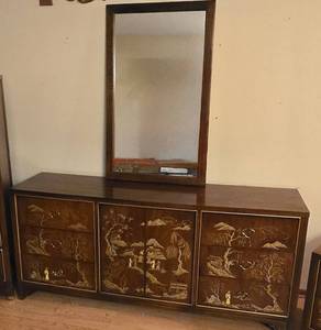lot 10B image: Chinoiserie 9 Drawer 2 Door Dresser with Mirror by Dixie Ming Tree