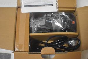 lot 60 image: WEN RT1460 6-Amp Handheld 14-Inch Variable Speed Laminate Trim Router for Woodworking
