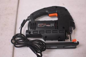 lot 61 image: WEN 3602 6-Amp Variable Speed Jig Saw