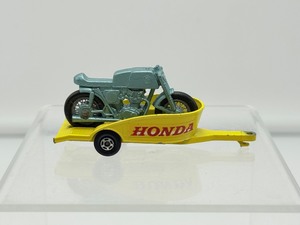 lot 109 image: Vintage Matchbox Lesney Series No. 38 Honda Motorcycle &amp Trailer (1967) Diecast Toy England