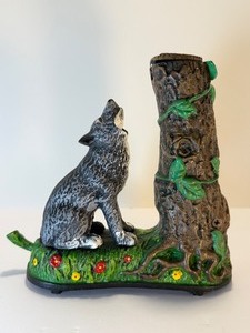 lot 71 image: Cast Iron Wolf &amp Squirrel Collectors Mechanical Coin Bank