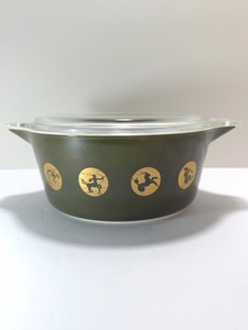lot 13 image: VINTAGE 1961 PYREX ZODIAC CASSEROLE DISH &amp LID - RARE PROMOTIONAL ITEM