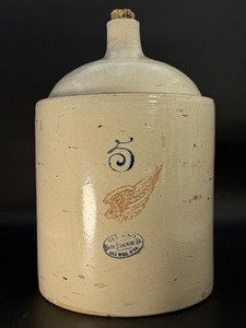 lot 214 image: Antique 5-Gallon Red Wing Union Stoneware Shoulder Jug w Large Red Wing &amp Cobalt Blue Stamp, c. 1915-1930