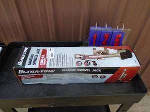 lot 126 image: New 1500lb trailer jack. As shown.