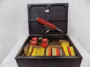 lot 18 image: Hilti-DX 300 Fastening System with Case & Fasteners