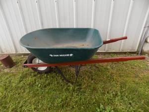 lot 24 image: Wheel Barrel