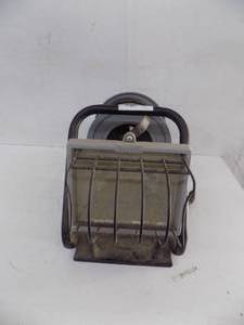 lot 52 image: Work Light with Cord Reel