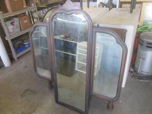 lot 4 image: (FRNT) Antique 3-Way Vanity Mirror ...