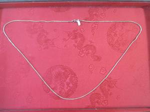 lot 35 image: (CNTR) 24KGB (Gold Bonding) 24 Nec...