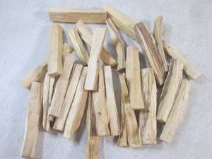 lot 38 image: (EC1) 24 - 4 Humo Sagrado Sacred S...