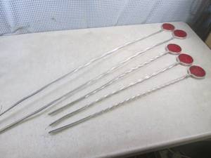 lot 73 image: (H-2) 5 Aluminum Reflective Drivewa...