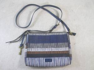 lot 110 image: (BS) Fossil Purse...