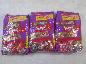 lot 172 image: (B-2) 3 Party Size Bags of Assorted...
