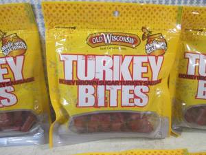 lot 219 image: (C-2) 6 Bags of Old Wisconsin Turke...