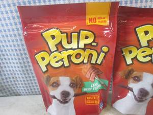 lot 233 image: (BSB) 4 Bags of Pup-Peroni Lean Bee...