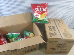 lot 236 image: (EC2) 12 Bags of Cheez-It Snapd Sh...