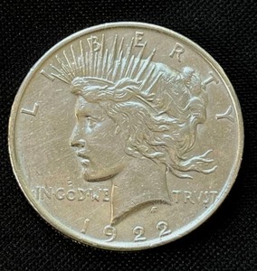 lot 6 image: 1922 Peace Silver Dollar