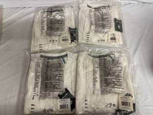 lot 61 image: 4 White Mens Hydroflask T-Shirts - Small