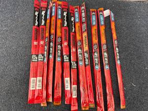lot 203 image: 12 Jack Links Beef Sticks