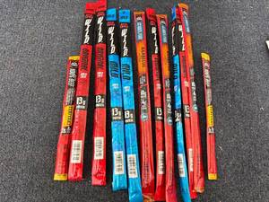 lot 205 image: 12 Jack Links Beef Sticks