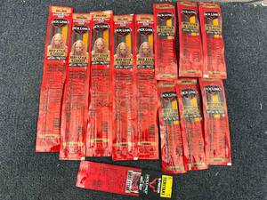 lot 208 image: 12 Jack Links Beef and Cheese Sticks
