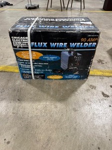 lot 1 image: CHICAGO ELECTRIC 90AMP FLUX WIRE WELDER