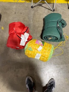 lot 31 image: QTY 3 SLEEPING BAGS