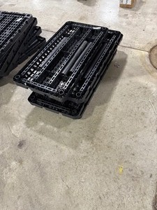 lot 49 image: PLASTIC SHELVING UNIT 4 SHELVES