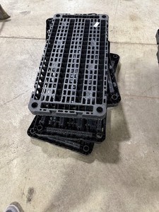 lot 50 image: PLASTIC SHELVING UNIT 4 SHELVES