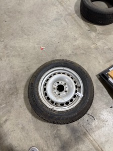lot 136 image: 20560R-15 WHEEL W TIRE , & 19560R15 TIRE