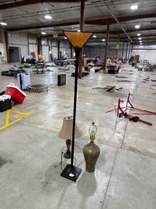 lot 341 image: 3 VARIOUS LAMPS