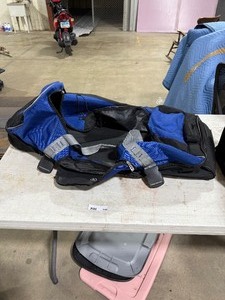 lot 346 image: DUFFLE BAG