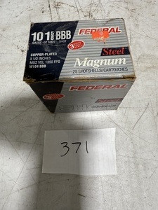 lot 371 image: BOX OF 20 3-12 1-58OZ BBB STEEL 10 GUAGE SHELLS