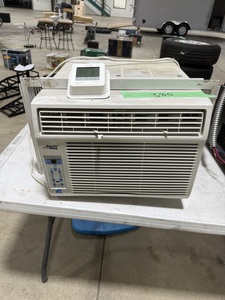 lot 385 image: ARTIC KING WALL MOUNT AC UNIT