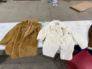 lot 388 image: 2 WOMENS LARGE TIME & TRU WINTER COATS