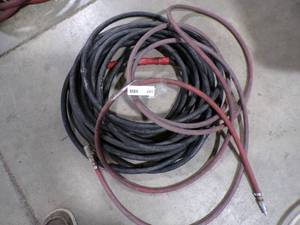 lot 245 image: 38 300PSI RUBBER AIR HOSE APPROX 50 AND 10 14 RUBBER AIR HOSE