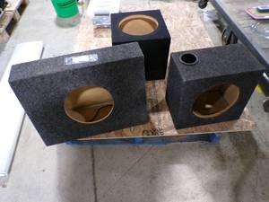 lot 254 image: 3 10 SUBWOOFER BOXES
