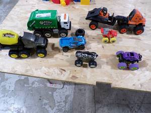 lot 275 image: QUALITY MADE METALTRUCKS WRUBBER TIRES SOME ARE FRICTION AND SOME ARE FREE WHEEL