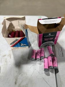 lot 403 image: 12 GUAGE SHOTGUN SHELLS