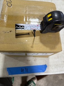 lot 411 image: 19LBS 6X2 COMBINATION SQUAREPHILLIPS BUGLE HEAD DRYWALL SCREWS